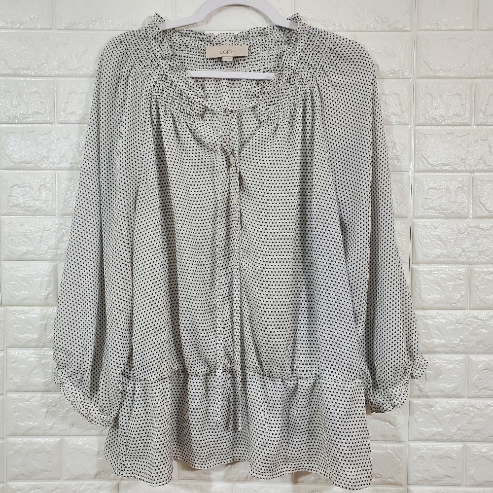 Loft black and white top.Size XL
